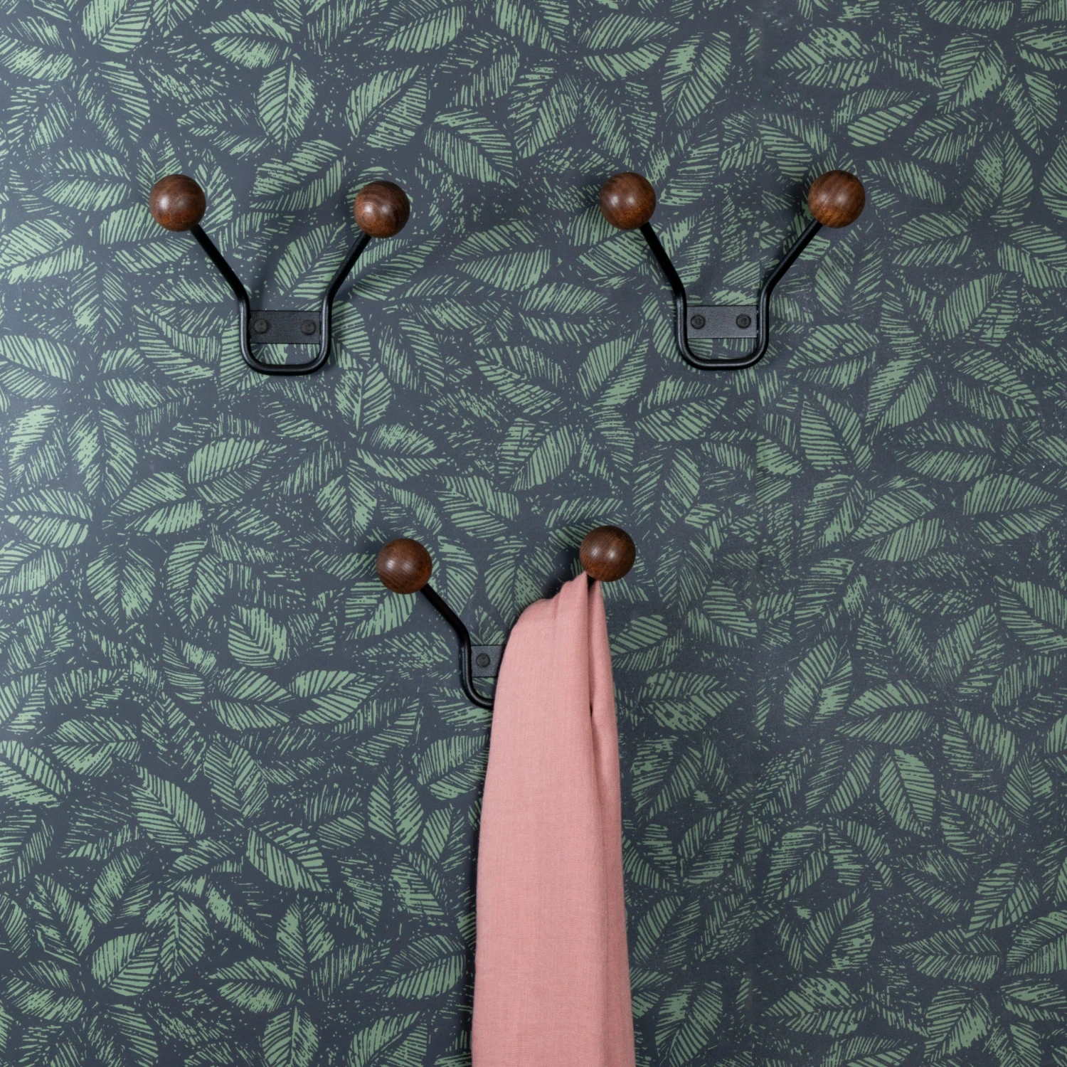 Maze Bill XXS Hanger 4 Maze Bill XXS Hanger - Image 2