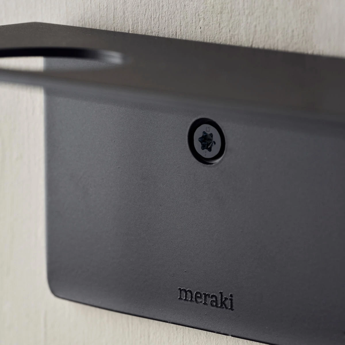 Meraki Shelf With Bottle Hanger And Hook 7 Meraki Shelf With Bottle Hanger And Hook - Image 5