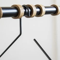 LIND DNA Slim Hanger -Cheap GEJST Store slim galge miljo3 e506ee0a06